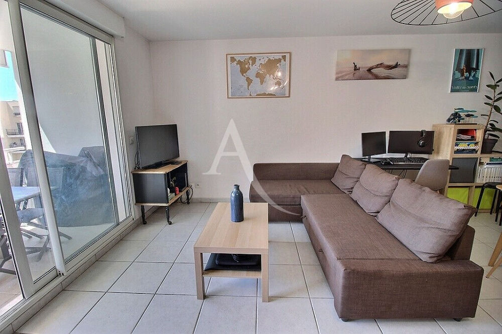 Vente Appartement MARSEILLE 13008. Appartement 3 pièces 59.26 m2 avec terrasse et box fermé Marseille 8