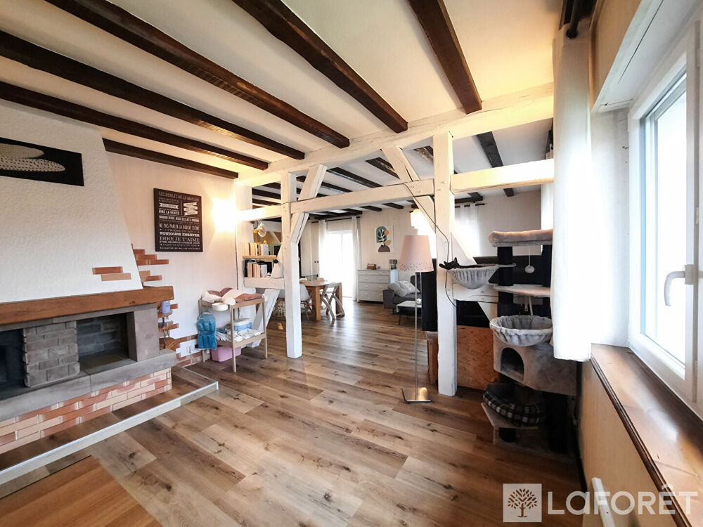 À vendre Grande maison familiale 210 m² sur 10 ares à VALFF