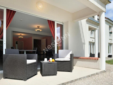   Hôtel de 2*   21 chambres à vendre, proche Chambord, sur axe passant et touristique 