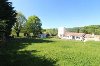  Maison  vendre 7 pices 212 m