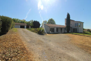  Maison  vendre 7 pices 212 m