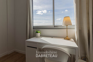  Appartement à louer 6 pièces 94 m²