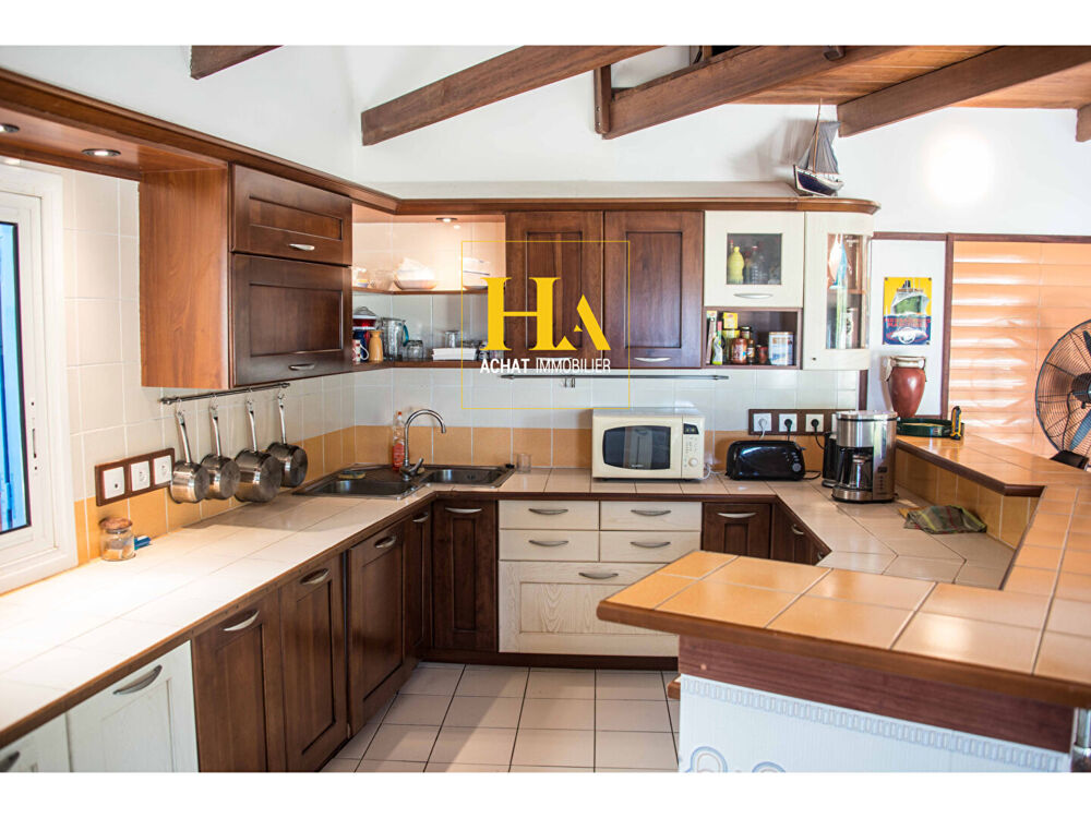 Vente Maison Villa 5 pièces de 145m² TERRE SAINTE - Quartier Lagon Saint pierre