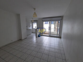  Appartement à louer 2 pièces 42 m²