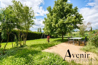  Maison à vendre 10 pièces 240 m²