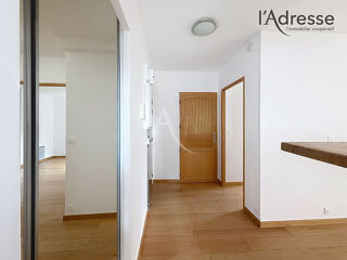  Appartement à louer 3 pièces 71 m²