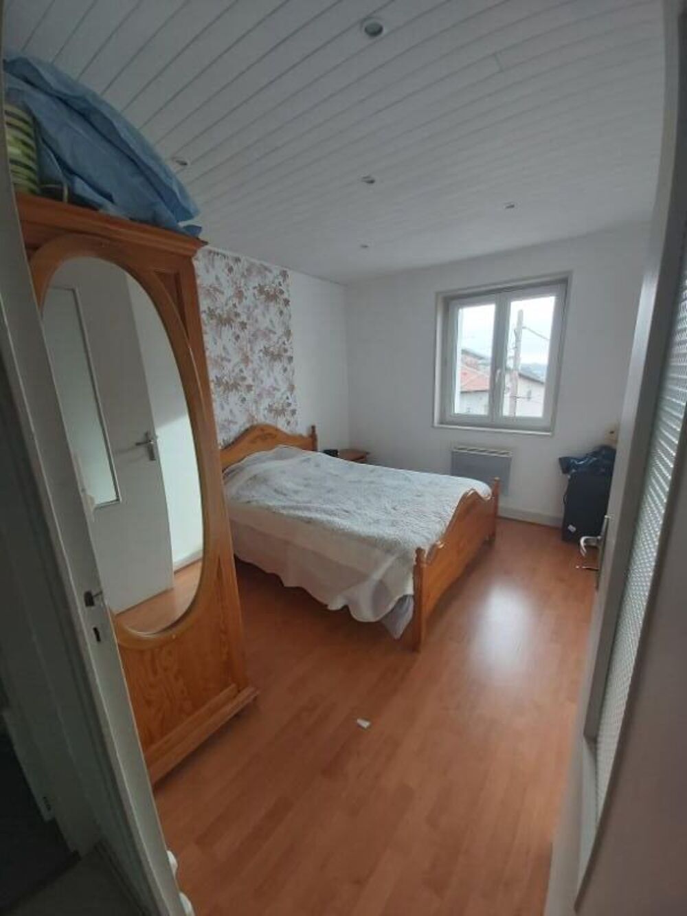 Appartement meublé 3 pièces 2ème étage, en centre ville Yssingeaux