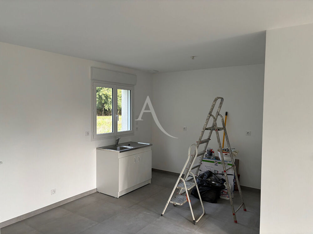 Maison rénovée de plain-pied ! Le Cellier (campagne) - 76m²