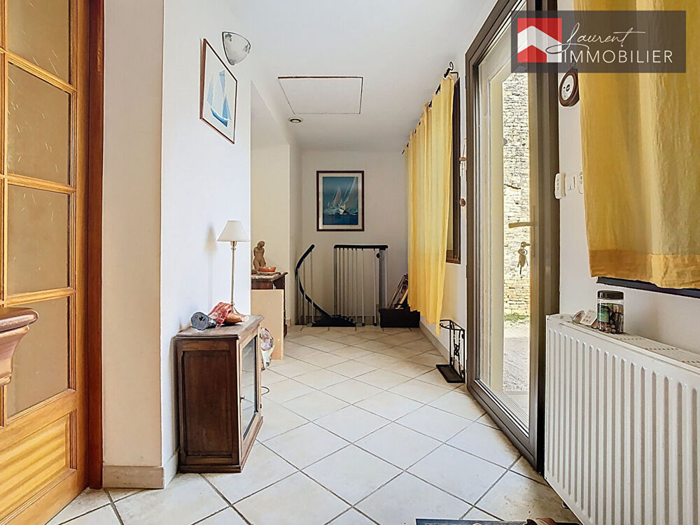 Maison familiale avec logement indépendant et jardin - 192 m2 - PLOTTES