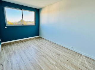  Appartement à louer 4 pièces 85 m²
