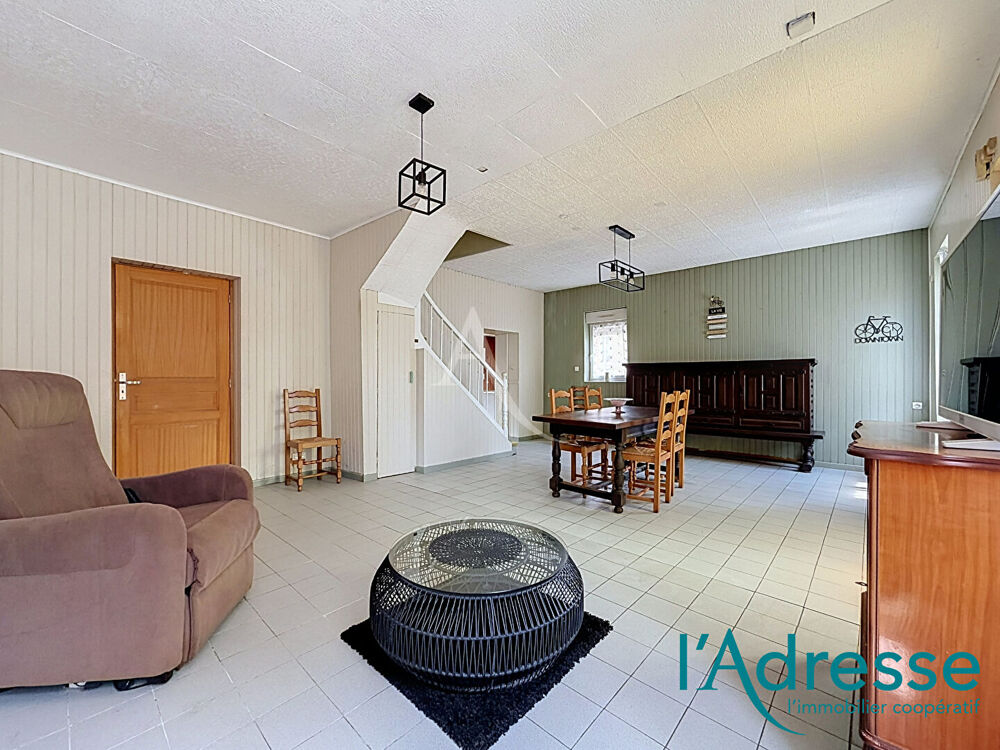 Vente Maison Maison Ernee 4 pièce(s) 95 m², terrain 868 m² Ernee