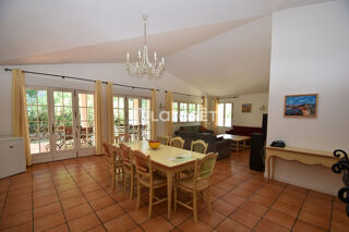 Vente Maison Villa dans Domaine 5 chambres, piscine Fayence
