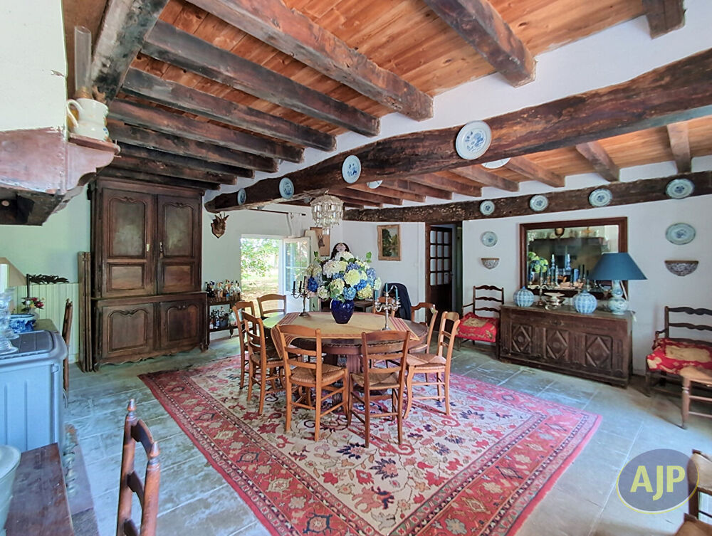 Vente Maison Maison Vieillevigne 7 pièces 216.29 m² Vieillevigne