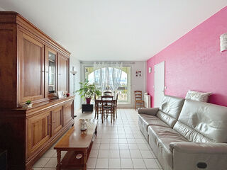  Appartement  vendre 4 pices 77 m