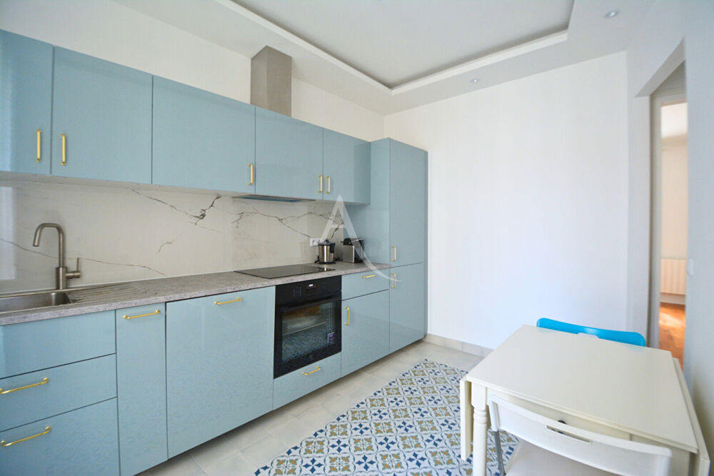 Appartement F2 - refait à neuf