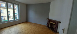  Appartement à louer 4 pièces 100 m²