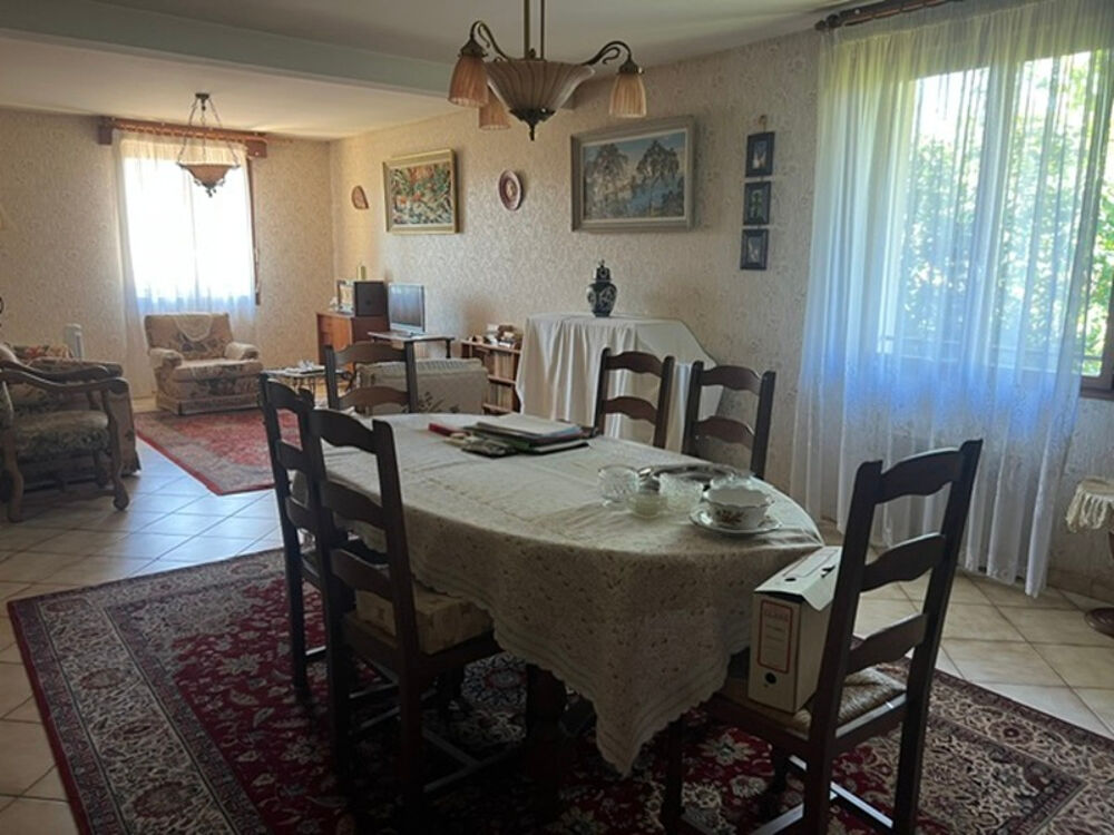 Vente Maison Centre-ville Aiguillon - Maison familiale 5 pièces avec jardin et garage Aiguillon
