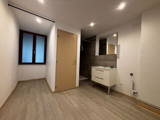  Appartement à louer 3 pièces 62 m²