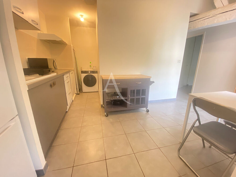 Location Appartement NARBONNE - À louer - Charmant appartement T2 meublé en plein coeur du centre historique de Narbonne Narbonne