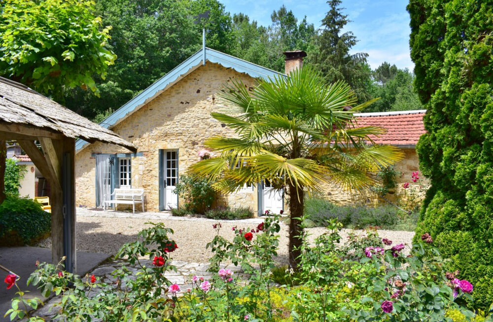 Vente Maison Magnifique ensemble en pierres, grange en bois et forêt attenante Prayssac