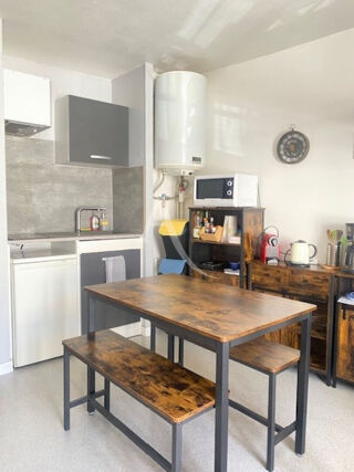  Appartement à louer 1 pièce 25 m²