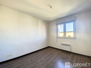  Appartement à louer 3 pièces 63 m²
