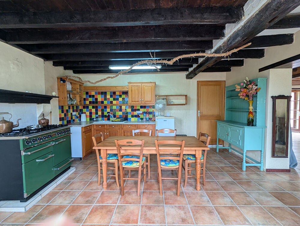 INDRE - Belle maison de campagne située dans une impasse tranquille.