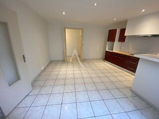  Appartement à louer 3 pièces 70 m²