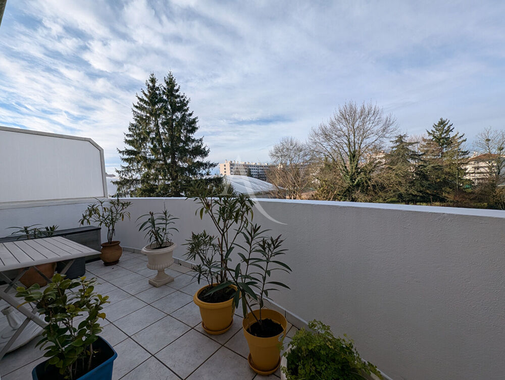Appartement Bourg En Bresse 5 pièce(s)