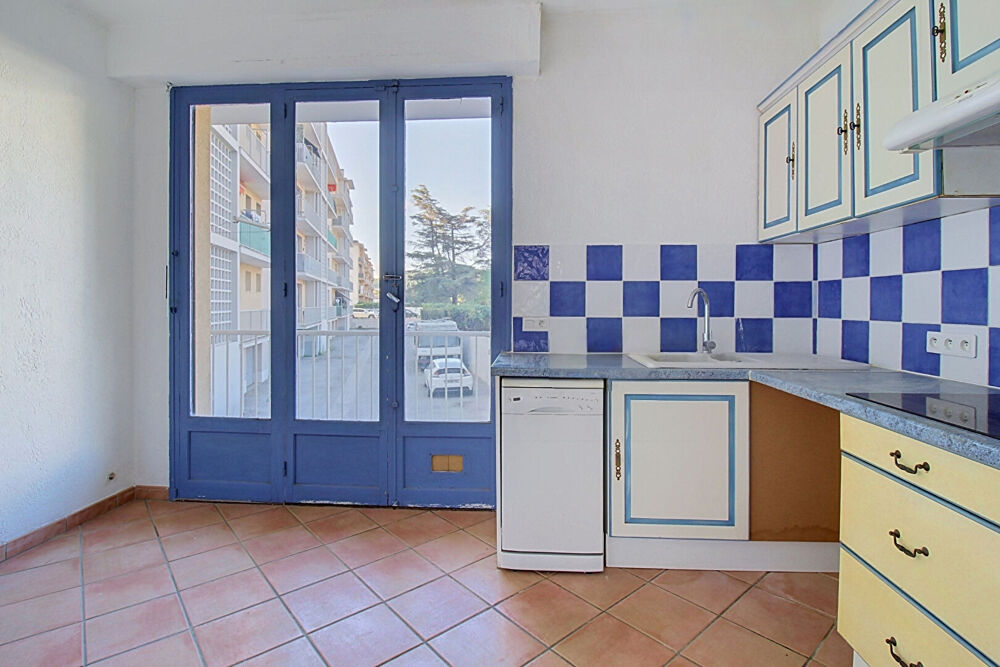 Vente Appartement À VENDRE EN EXCLUSIVITÉ ! DRAGUIGNAN Appartement T4 de 84 m² en rez-de-chaussée Draguignan