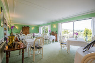  Maison à vendre 10 pièces 325 m²