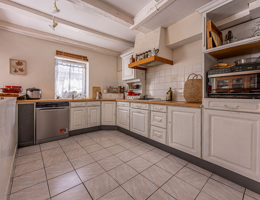 Maison de ville, 2 chambres et un bureau, jardin