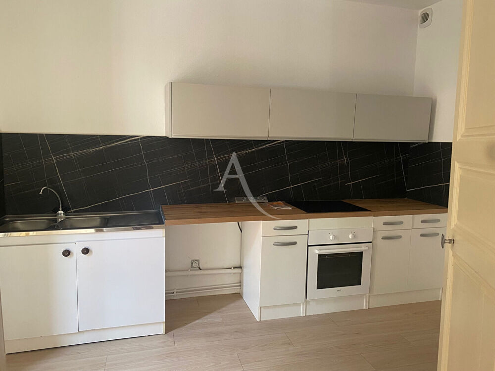APPARTEMENT F2 - BEDARIEUX - 1ER ETAGE - 66,85 m²