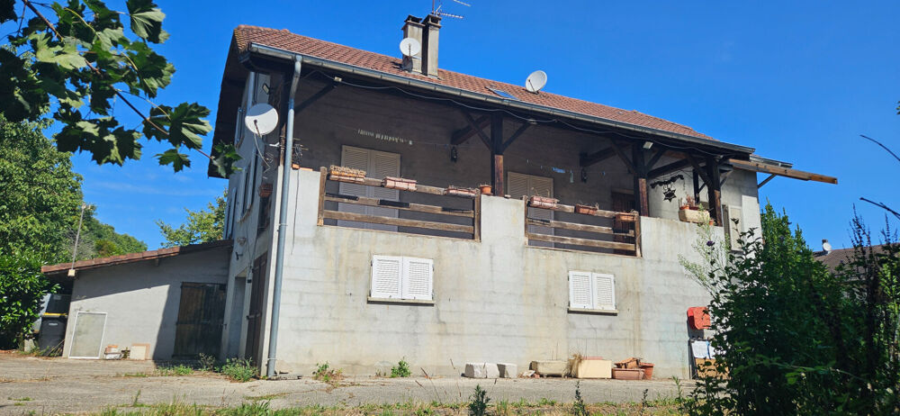 MAISON FAMILIALE DE 1986 de 172 m² environ A CHMILIN