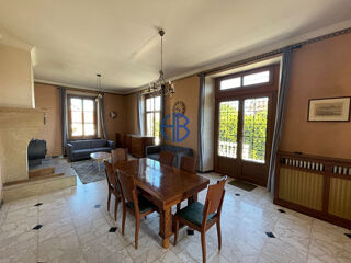  Maison à vendre 8 pièces 194 m²