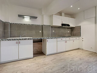  Appartement à louer 2 pièces 53 m²