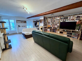  Appartement à louer 3 pièces 100 m²