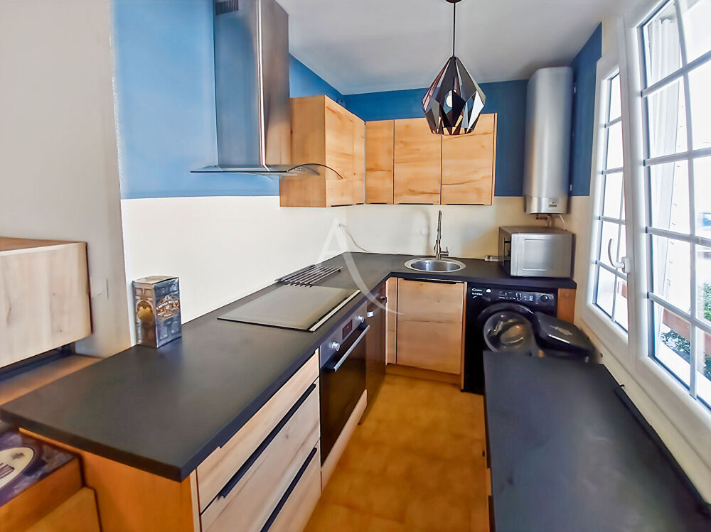 Vente Appartement CARQUEIRANNE STUDIO AVEC PARKING CENTRE Carqueiranne