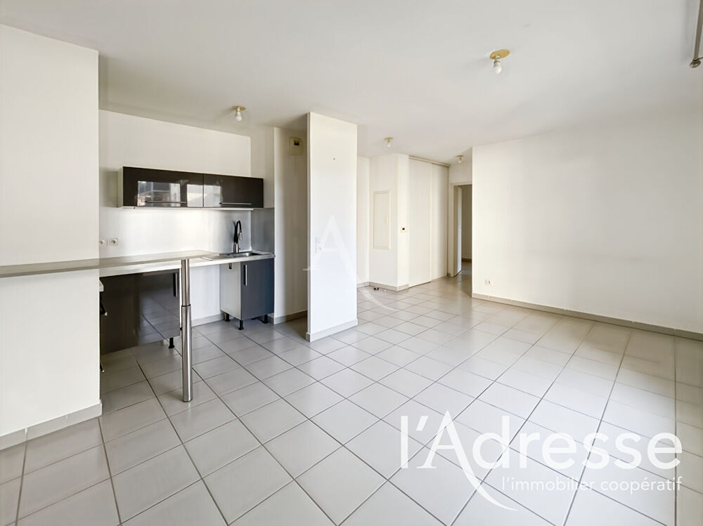 Vente Appartement 3 LUCS - TERRASSE PLEIN SUD, CALME ET STATIONNEMENTS Marseille 12