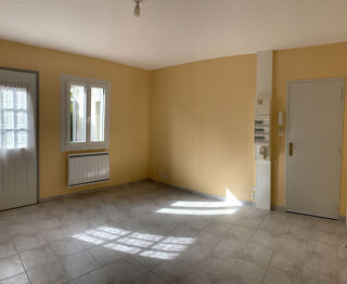 Location Appartement Caussade T2 avec cour Caussade
