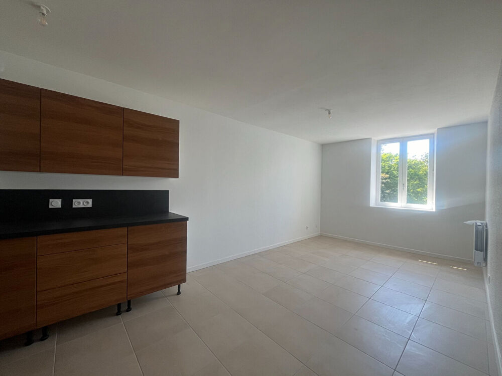 Location Appartement CENTRE LIVRON - Appartement T4 rénové Livron sur drome