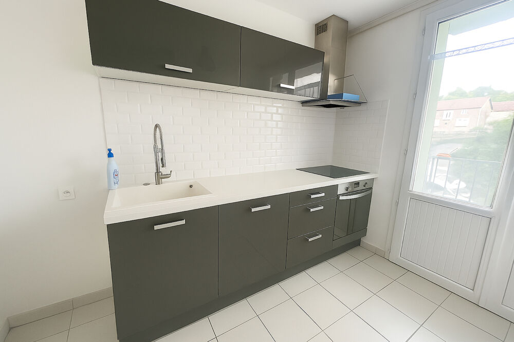 Location Appartement APPARTEMENT CHAUMONT - 4 pièce(s) - 76.25 m2 Chaumont