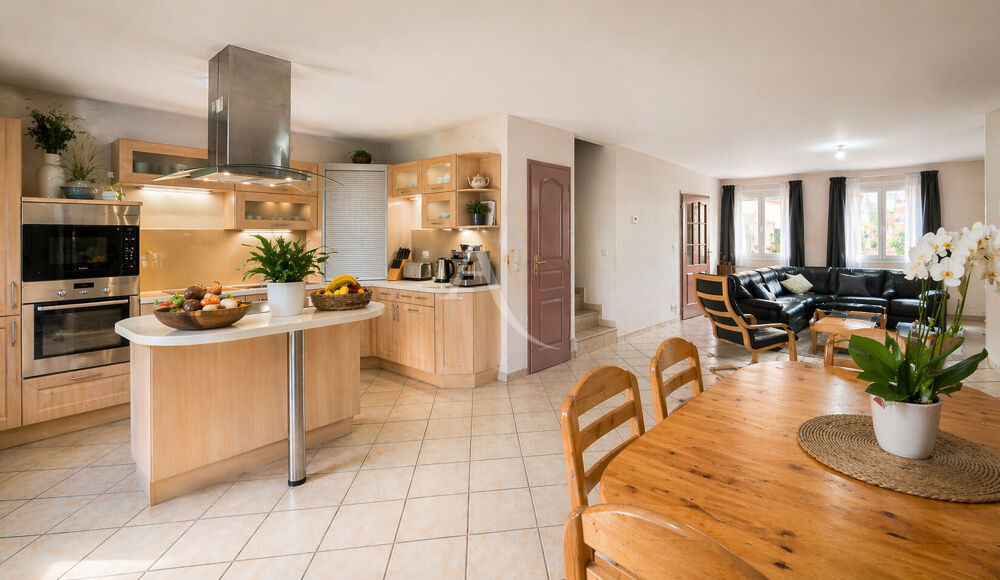 Maison 5 pièces à vendre à Collonges-sous-Salève (74160) ? Proche frontière Suisse et Genève