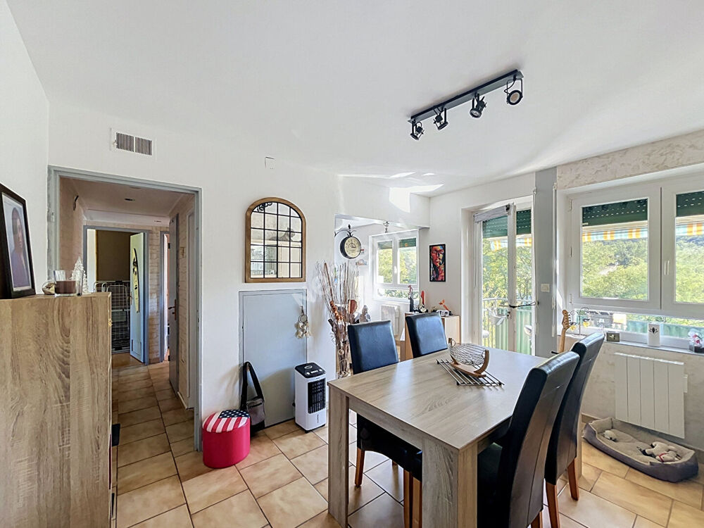 Vente Appartement Les tourrettes - Appartement 4 pièces avec balcon, jardin privatif et piscine, garage et deux caves ! Les tourrettes