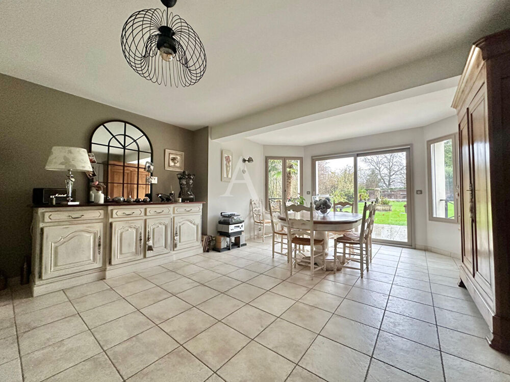 Vente Maison Maison Maisoncelles En Brie 6 pi�ce(s) 205 m2 Coutevroult