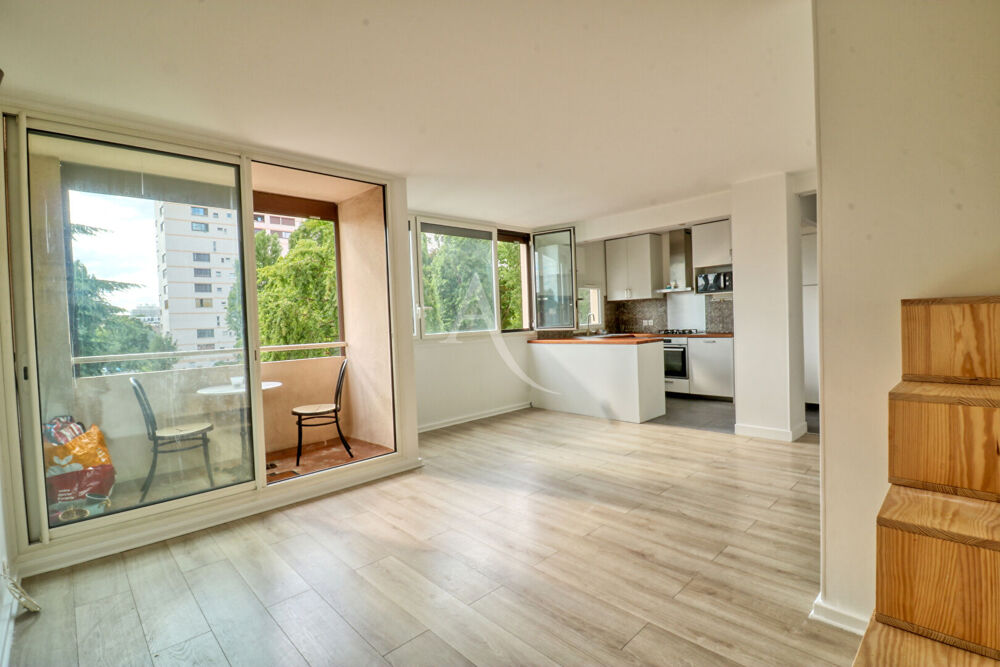 Vente Appartement Appartement Fresnes 5 pièce(s) 2 chambres + bureau - RÉNOVATION ÉNERGÉTIQUE VOTÉE Fresnes