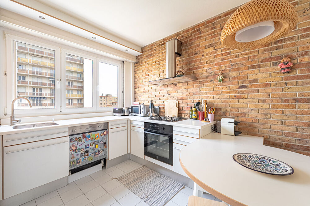 Rare à l'Esplanade : 197 m², balcon, parking et DPE C