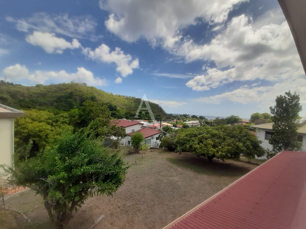 Villa Le Carbet 4 pièce(s) 89.54 m2 Pépite meublée disponible de suite !!!!!!