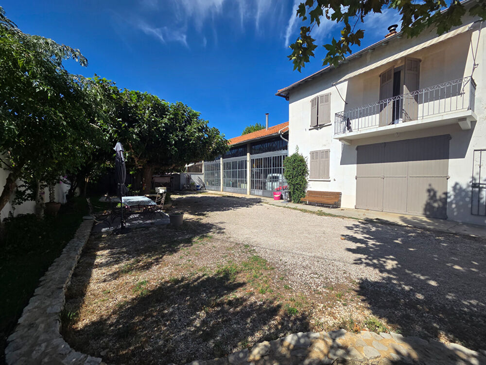 Maison 7 pièces 153 m² · à Avignon · 153 m² · 490 000 €