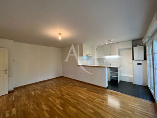  Appartement à louer 3 pièces 60 m²